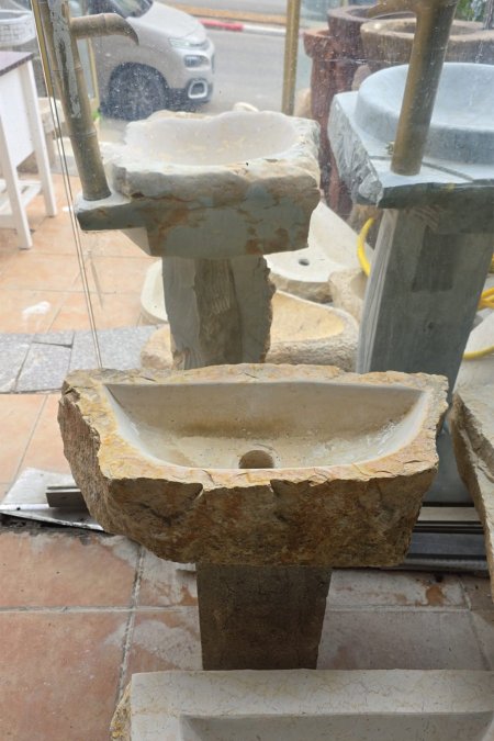 حوض مغسلة حجر طبيعي